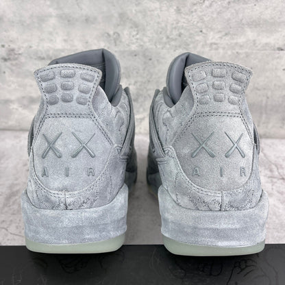 Air Jordan 4 - KAWS Cool Grey
